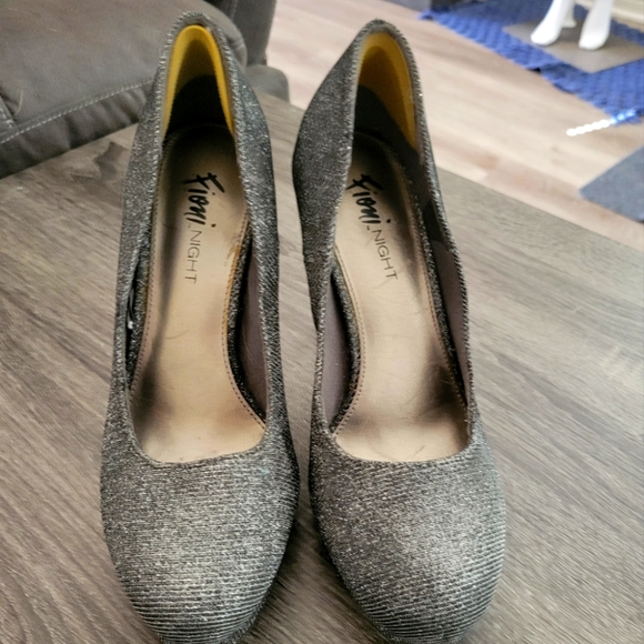 Silver Platform Heels - Picture 1 of 5